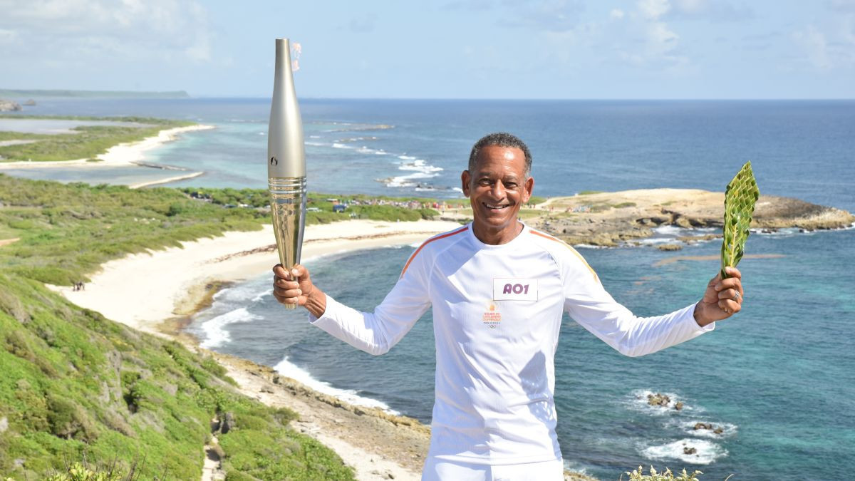 Torch Ralay Stage 32: Celebrations like never before in Guadeloupe (Image obtained at insidethegames.biz)